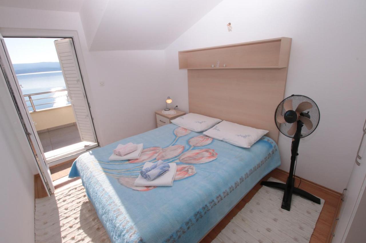 אומיס Apartmani Damir Livajic מראה חיצוני תמונה